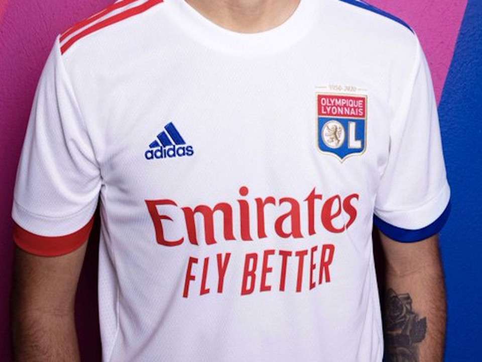 L’OL officialise ses nouveaux maillots