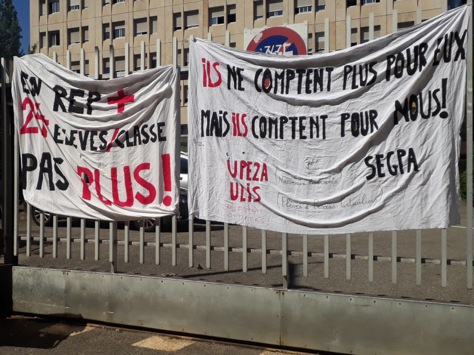 Vaulx-en-Velin : Deuxième jour de grève au collège Barbusse pour dénoncer les sureffectifs