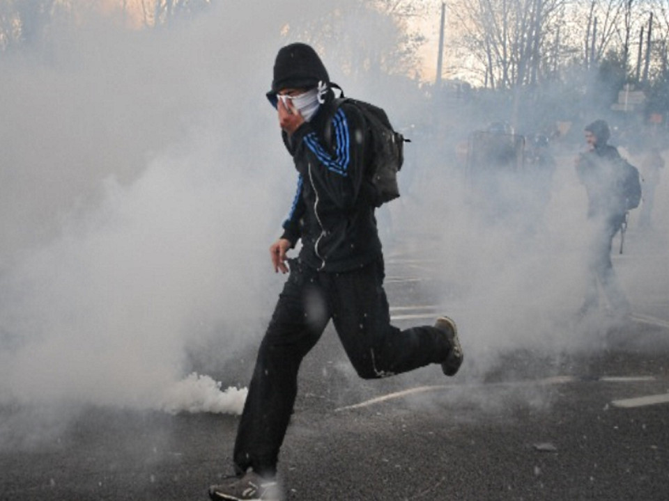 Manifestation contre la loi Travail à Lyon : le maire du 6e arrondissement "choqué" par les dégradations