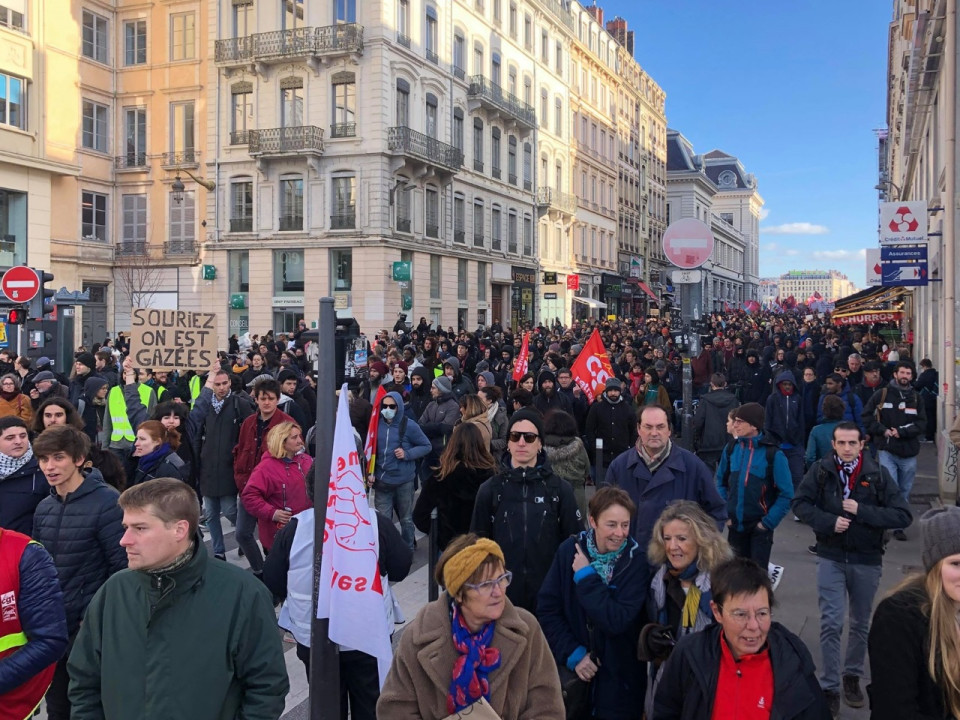 Réforme des retraites : entre 5 300 et 8 000 personnes manifestent à Lyon