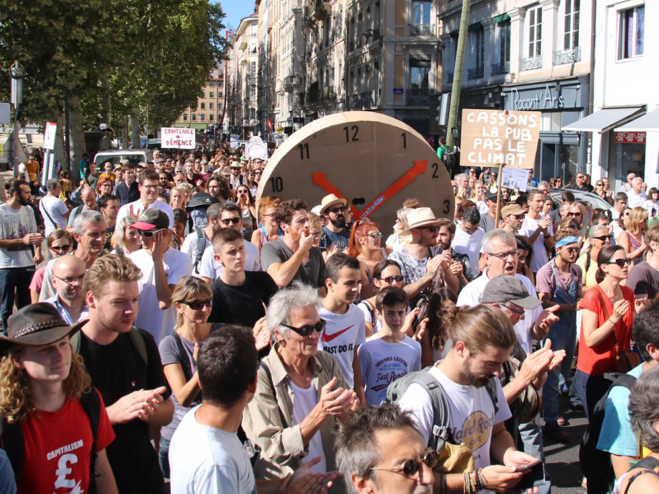 Marche pour le climat à Lyon : "6e extinction, toutes et tous en action"