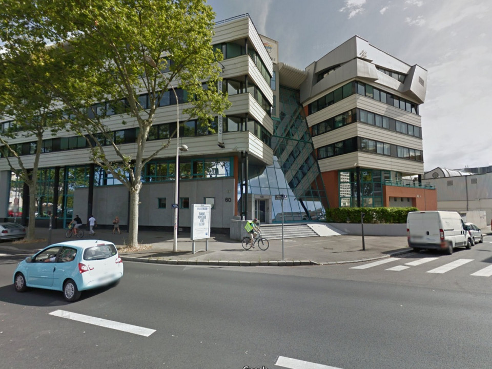 Des œufs jetés sur le siège du Medef à Lyon