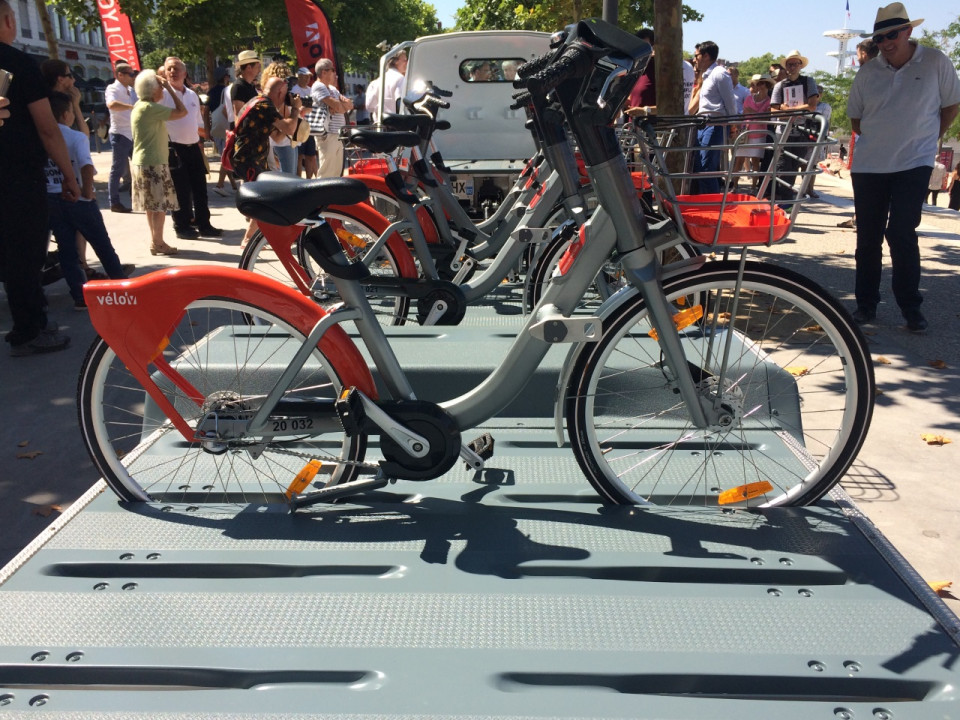 J-1 avant l'arrivée des nouveaux Vélo'v à Lyon !