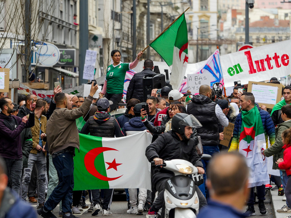 Lyon : la communauté algérienne toujours mobilisée contre Bouteflika