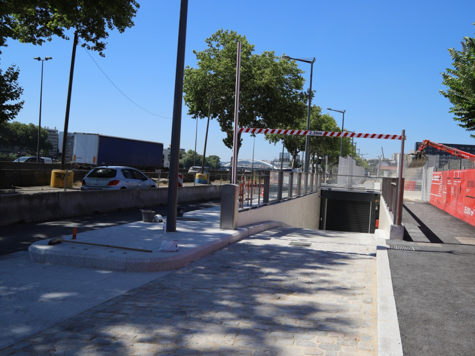 Lyon : un parking de 814 places ouvre à la Confluence