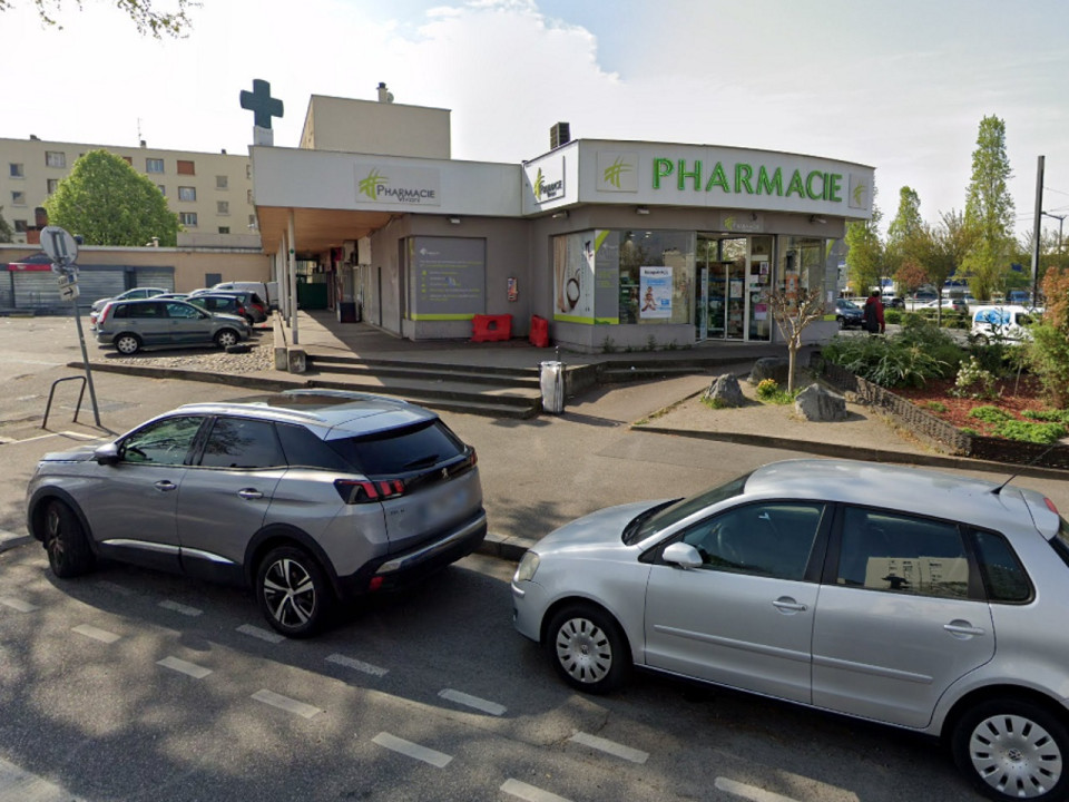 Vénissieux : intoxiquée dans l'incendie d'une pharmacie