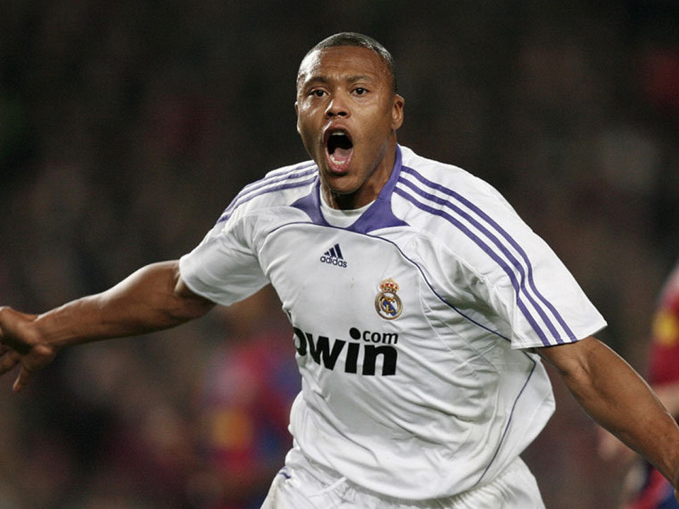 Un ancien joueur du Real Madrid pass&eacute; tout pr&egrave;s de l'OL cet hiver ?