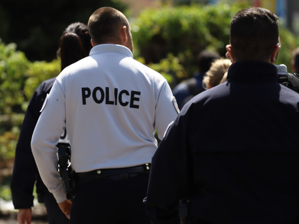 Oullins : l'homme blessé par balle a été touché par un policier