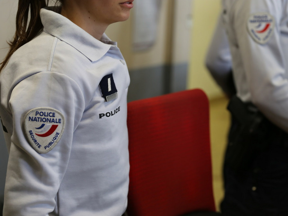 Il menace des riverains au couteau après une dispute avec sa compagne