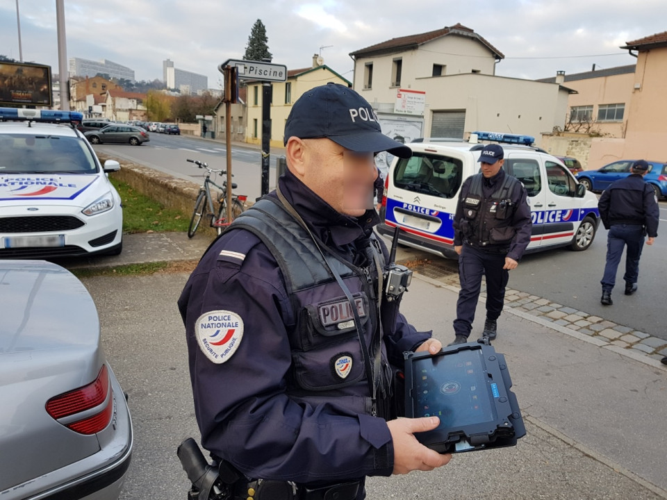 Avec Néo, la police du Rhône attaque sa révolution numérique