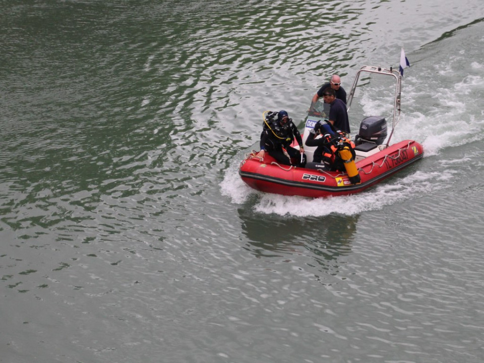 Intervention des pompiers sur le Rhône : le corps d'un homme repêché ce dimanche matin
