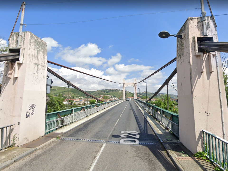Au sud de Lyon : les poids lourds de plus de 19 tonnes bientôt interdits sur le pont de Condrieu