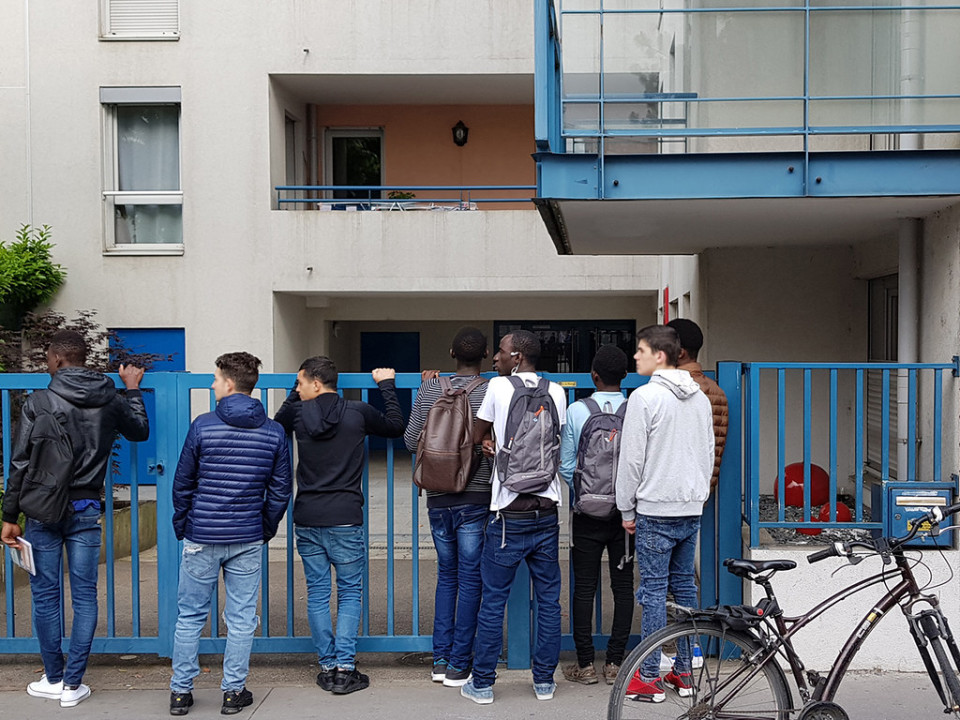 Bientôt un village mobile pour l'accueil des réfugiés à Lyon