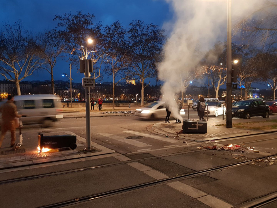 Acte XI des gilets jaunes : les quais de Lyon secoués par les casseurs