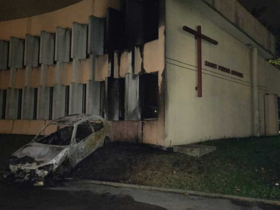 Tentative d'incendie contre une église près de Lyon : Kamel Kabtane dénonce "un acte odieux"