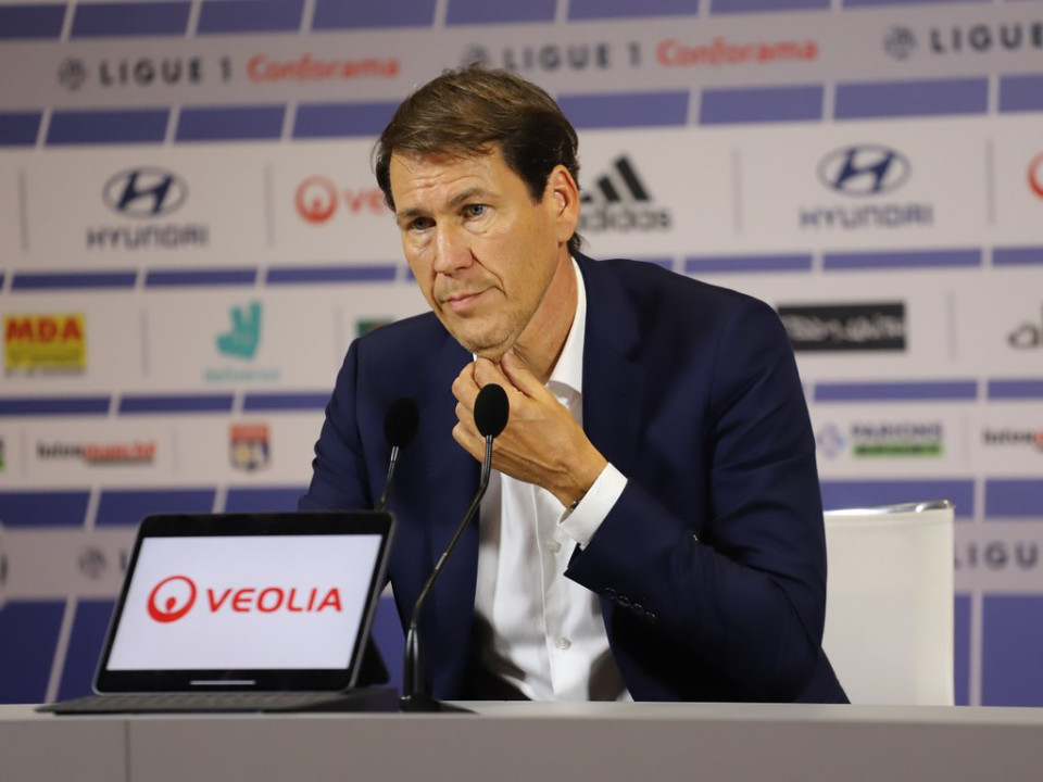 "Je n'aimerais pas qu'il parle de nous comme ça" : Dimitri Payet balance sur Rudi Garcia avant OM-OL