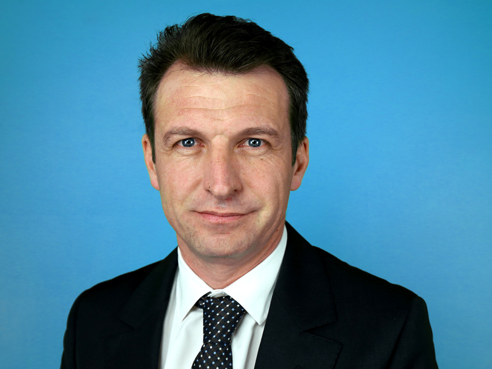 Stéphane Guilland (LR & apparentés) : "Nous avons cette fâcheuse tendance à mettre les hommes avant les idées"