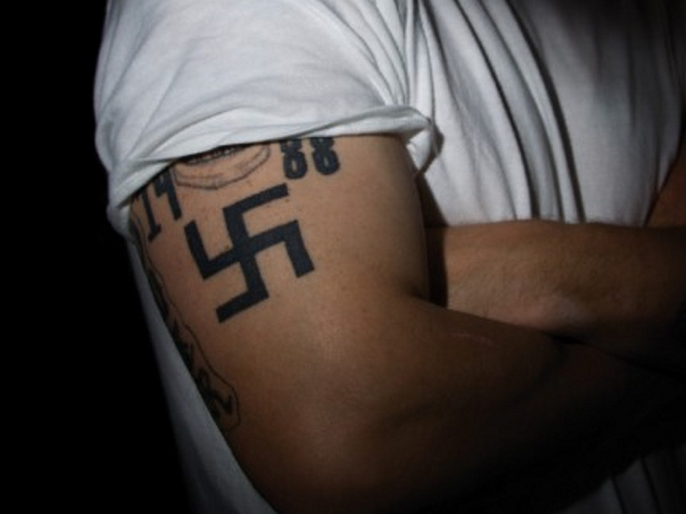 Euro : un supporter hongrois néo-nazi laissé libre après avoir été arrêté au Parc OL