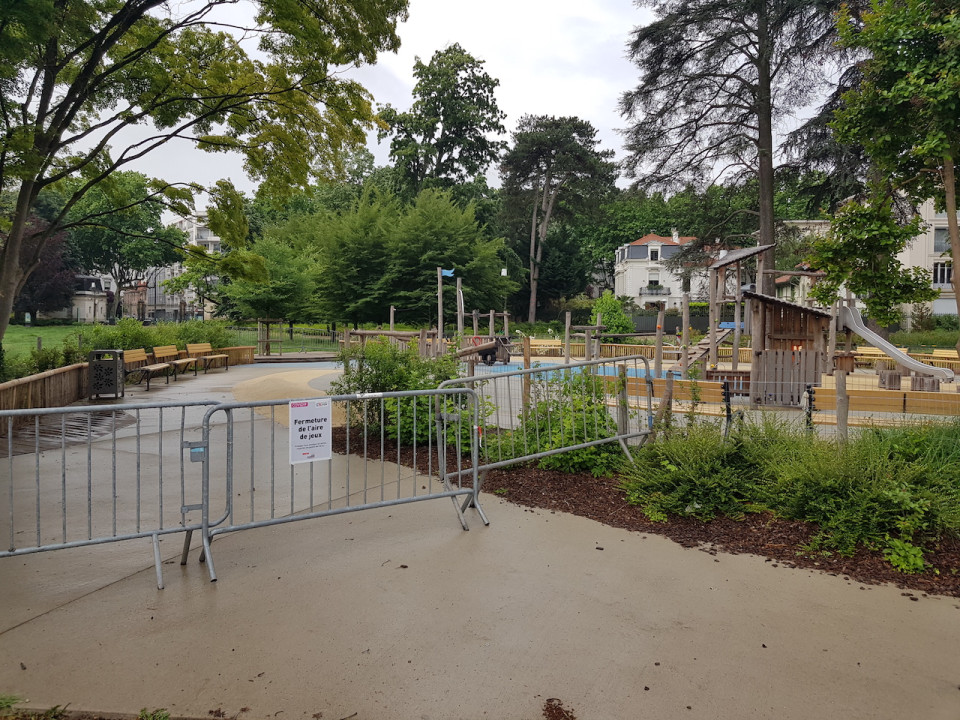 A Lyon, les aires de jeux et de fitness restent fermées