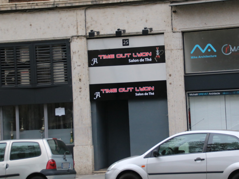 Viol dans une chicha de Lyon : la préfecture ferme l’établissement 6 mois