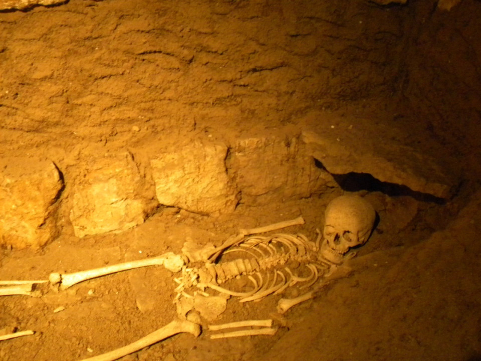 Un sarcophage mérovingien vandalisé dans la région