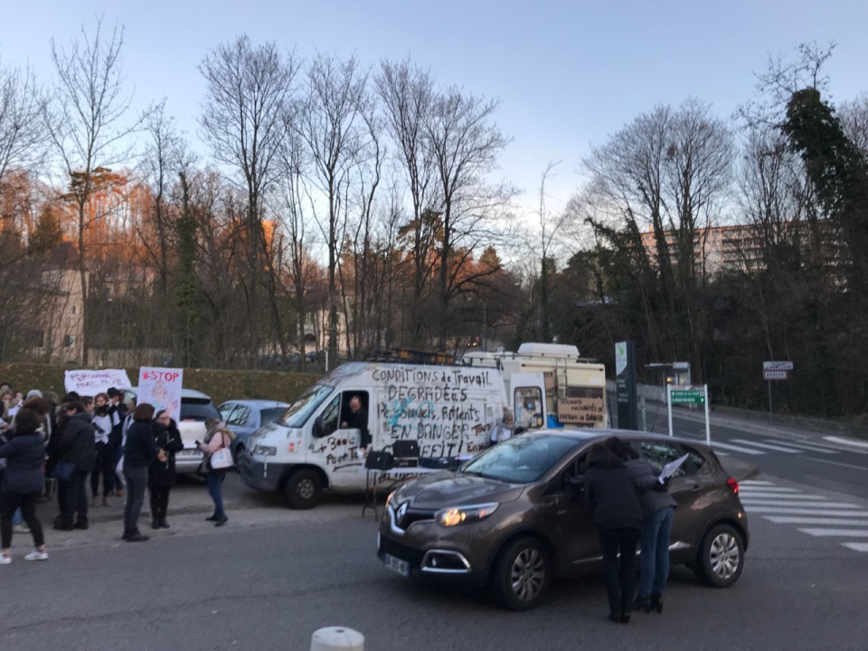 Le personnel soignant de la clinique du Val d’Ouest en grève ce mardi