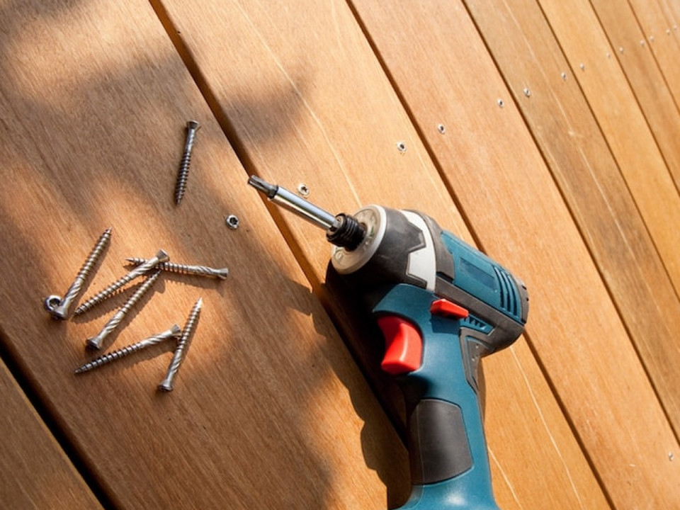 Près de Lyon : le différend de voisinage se termine à la visseuse électrique