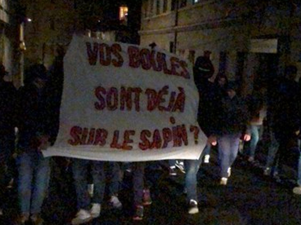 "Vos boules sont déjà sur le sapin ?" : l’attaque du bar de Croix-Rousse revendiquée