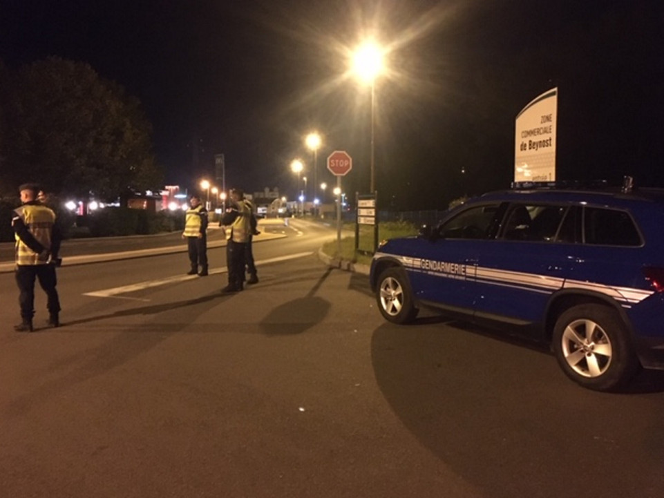 Les gendarmes mettent fin à un rassemblement tunning près de Lyon