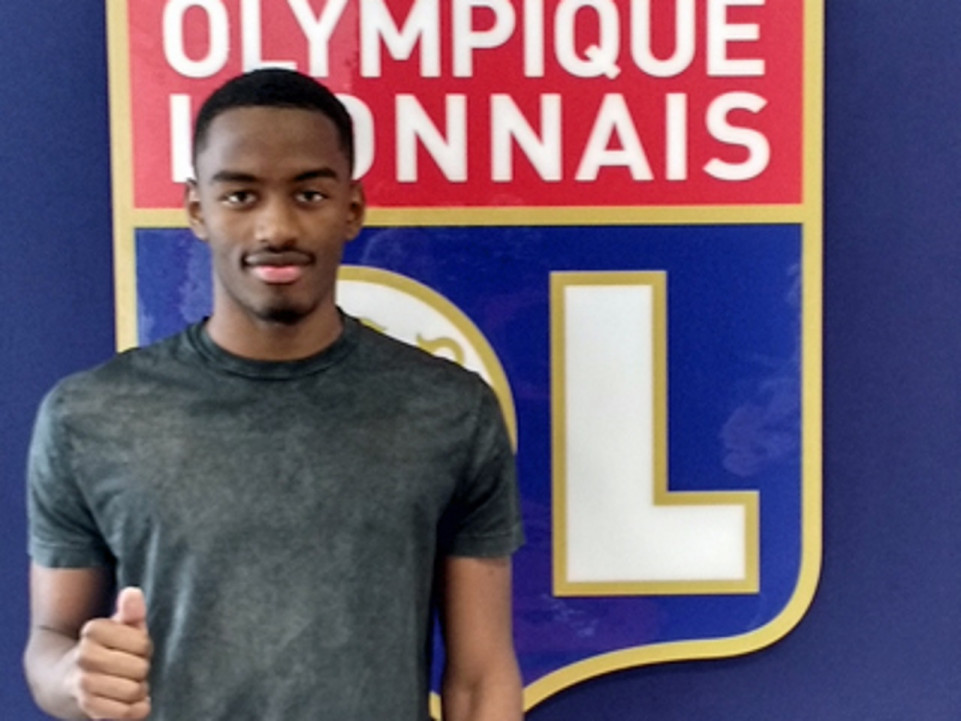 Myziane Maolida d&eacute;sormais li&eacute; &agrave; l&rsquo;OL jusqu&rsquo;en 2022