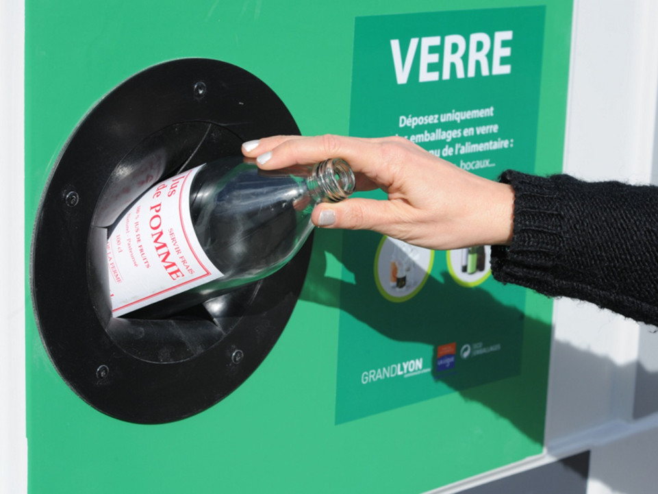 Trophée du verre : la Métropole de Lyon verse 88 660 euros pour la recherche contre le cancer