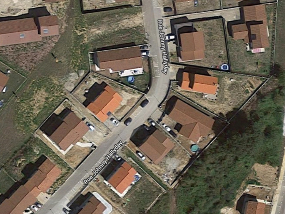 Des panneaux de la rue Johnny Hallyday volés près de Lyon !