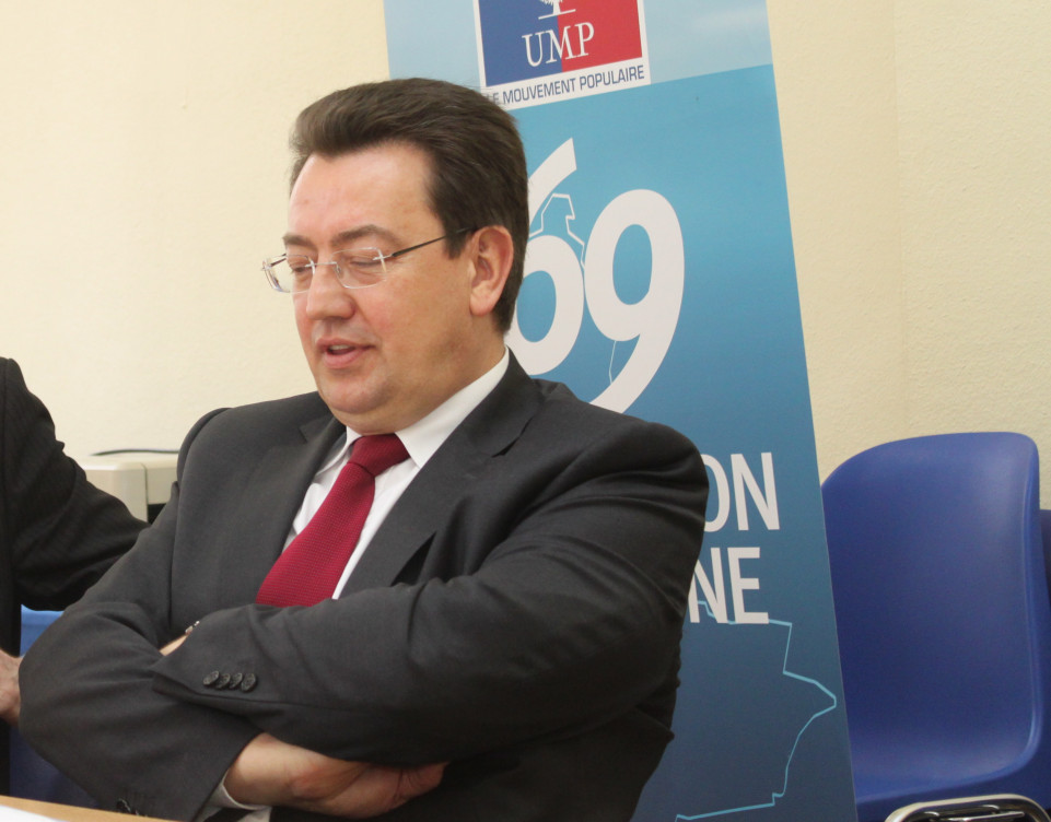 Libération de Clotilde Reiss : Cochet dézingue Hamon