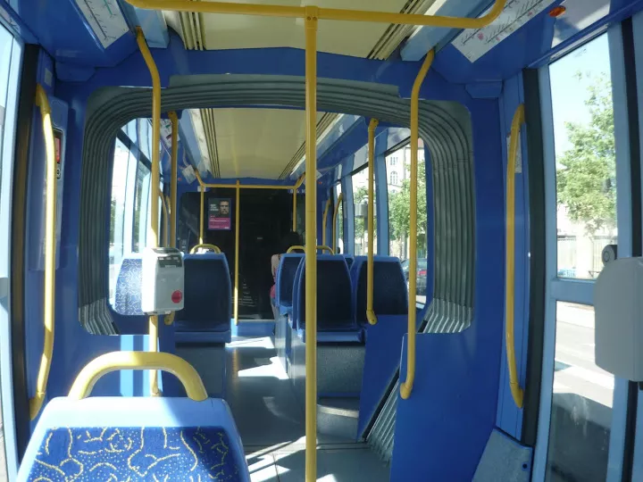 Lyon : une opération de "book-crossing" dans le tram