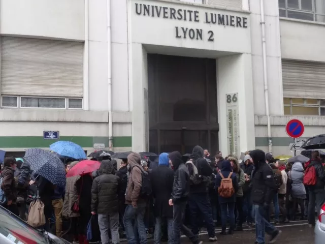 Lyon 2 : les enseignants vacataires poursuivent la grève