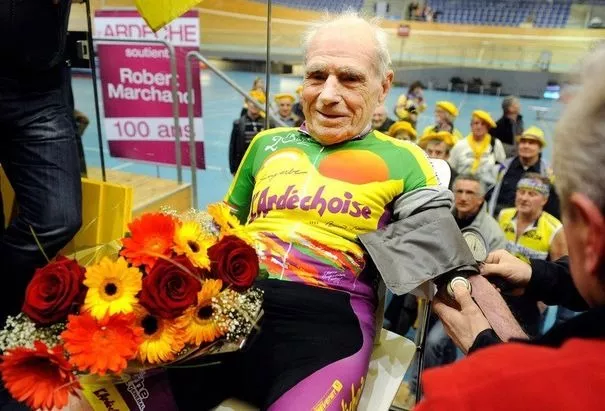 Un centenaire va tenter de réaliser un record du monde à vélo à Lyon