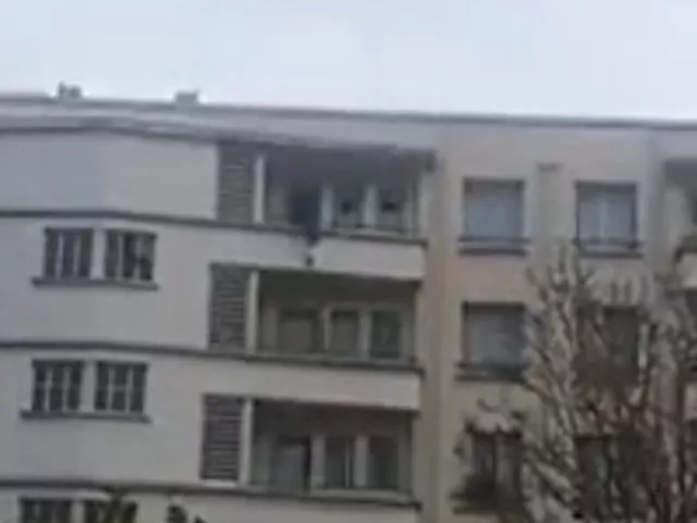 Enfant suspendu au 4e étage à Lyon : la vidéo du sauvetage fait le buzz