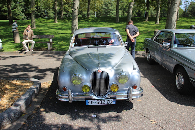 Une ancienne Jaguar - LyonMag