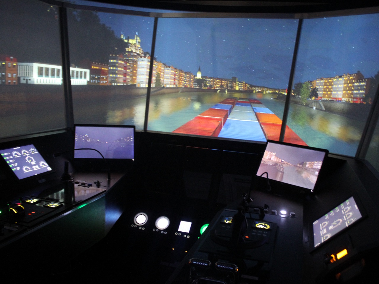 Le simulateur comprend une vision à 240° - LyonMag