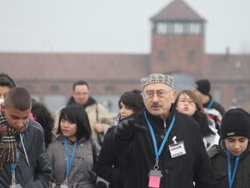 Les collégiens découvrent le Zyklon B