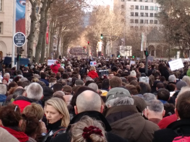 Le cours Gambetta saturé en début d'après-midi - LyonMag