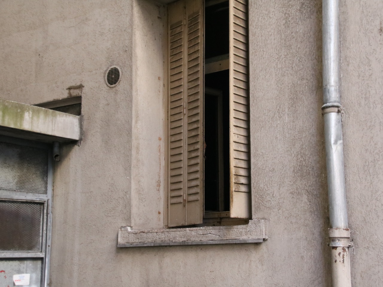 C'est par cette fenêtre que les jeunes continuent à venir - LyonMag