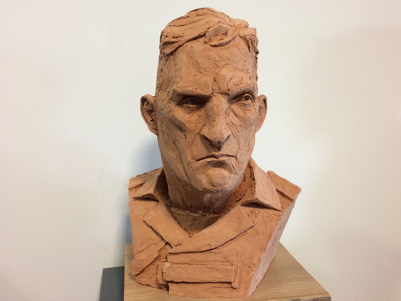 Des personnages sculptés ont ensuite eu droit à participer à une exposition à Paris - LyonMag