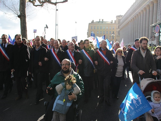 De nombreux élus dans les rangs de la manifestation - LyonMag