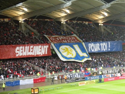Écharpe Supporter Olympique Lyonnais - OL Gones - Pour Les Fidèles !