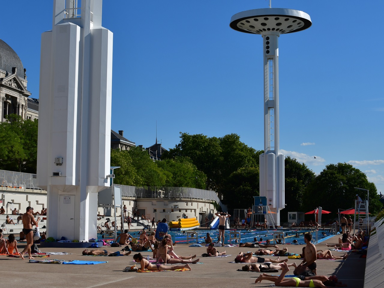 Lyon La Sécurité Des Piscines Revue Pour Lété