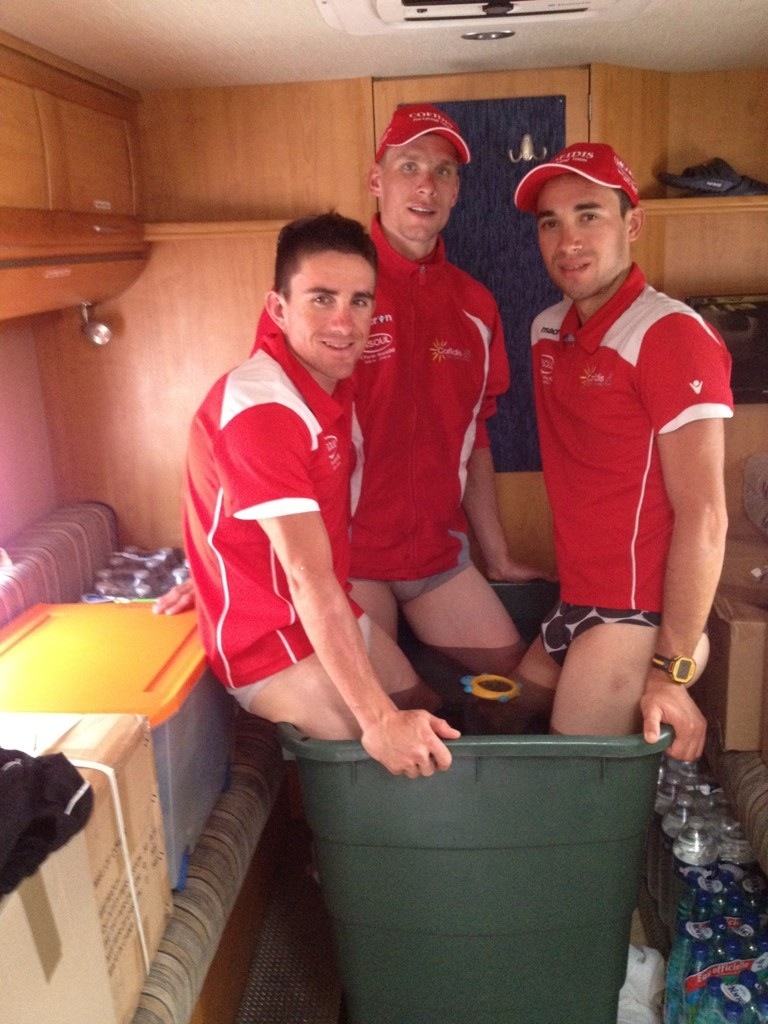 Dumoulin (à gauche) en récup - Twitter @SamuelDumoulin